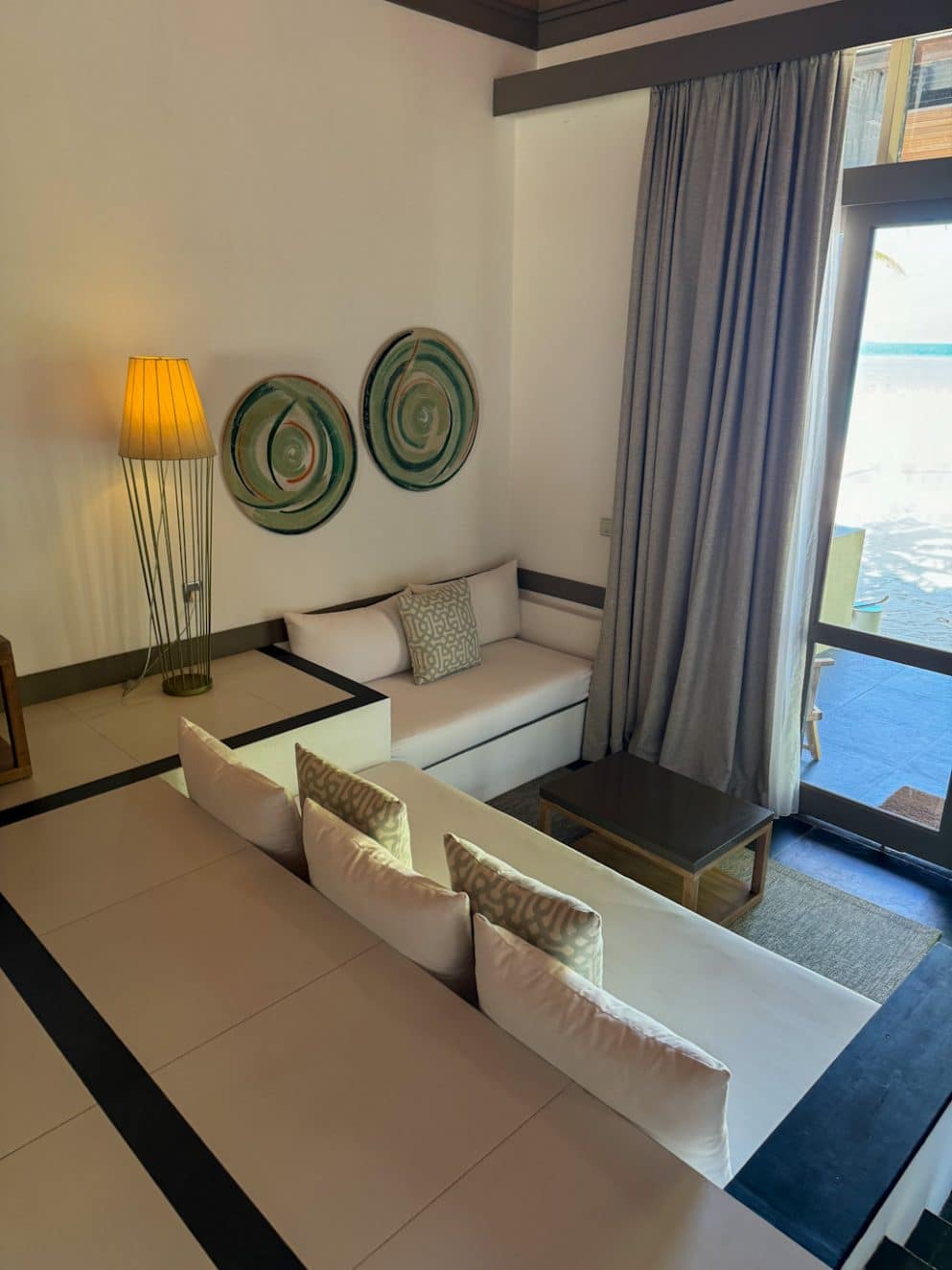 Strandvilla mit Pool Ja Manafaru Malediven