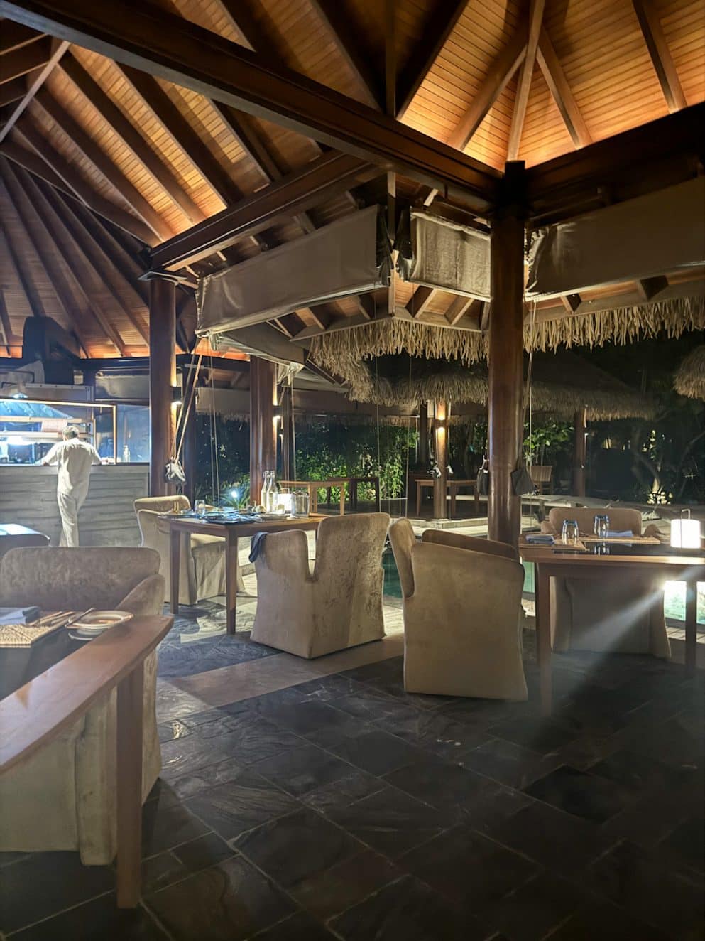 Restaurant Ocean grill JA Manafaru Malediven