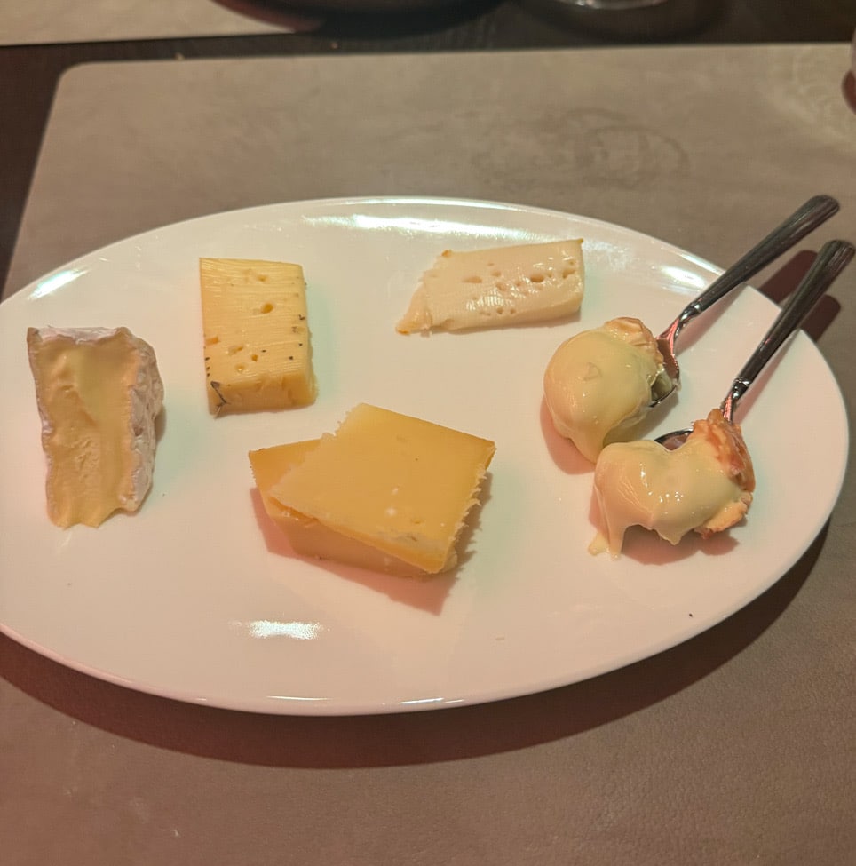 Käse Pierburg Essen- Kettwig Homeland foodlover ,hotelandfoodlover Hotel & Food Lover
