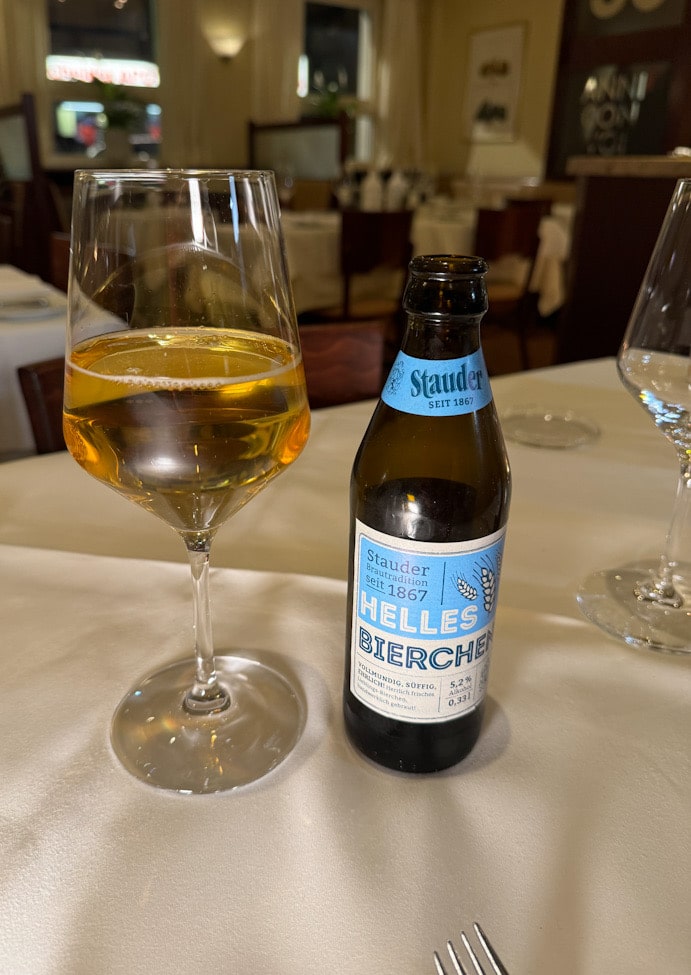 Delicious light beer at Oase Due 