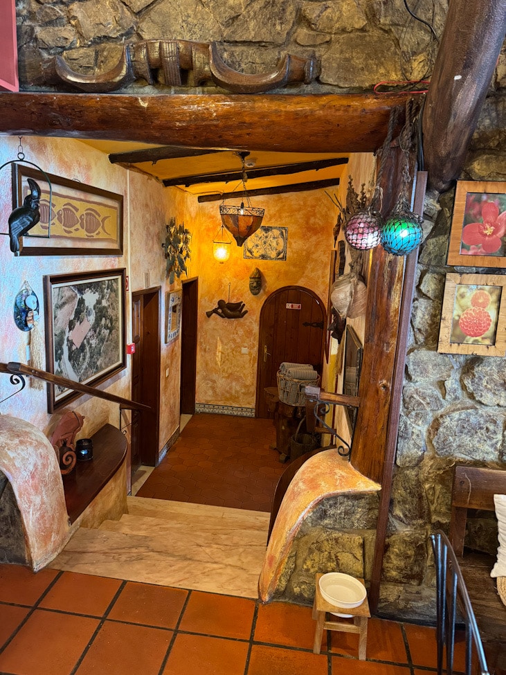 Restaurant Moinho Dom Quixote Innenbereich.Hotelandfoodlover,sandra eigen,hotelandfoodlover.hotel & foodlover