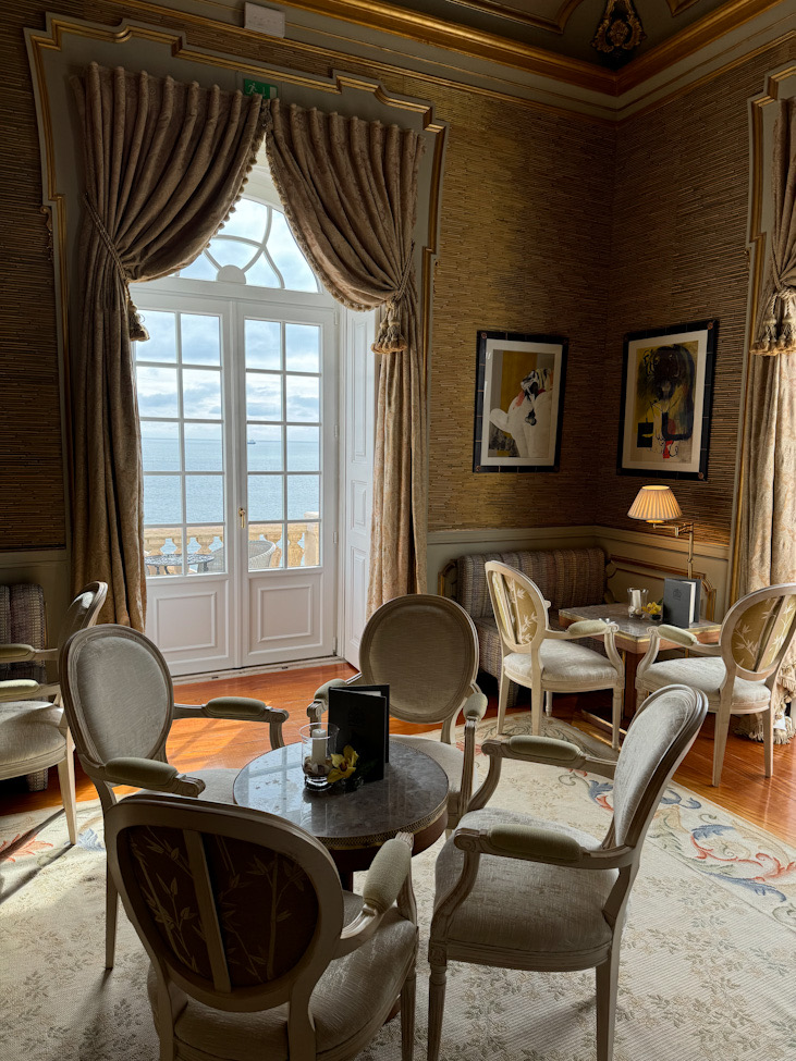 HOTEL ESTORIL VINTAGE Portugal . Die Bar .hotel and foodlover ,hotelandfoodlover,sandra eigen