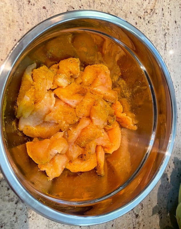 Schnelles Curry mit Huhn – Frisch, würzig & einfach gemacht. Sandra Eigen. hotelandfoodlover,hitelandfoodlover.hotel & foodlover