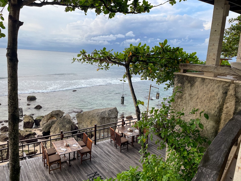 KISIK Lounge & Seafood AYANA Bali .hotelandfoodlover,sandraeigen
