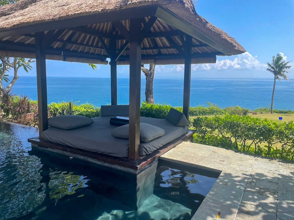 AYANA Villas Bali.Die Villa .Der Außenbereich.hotelandfoodlover.sandra eigen
