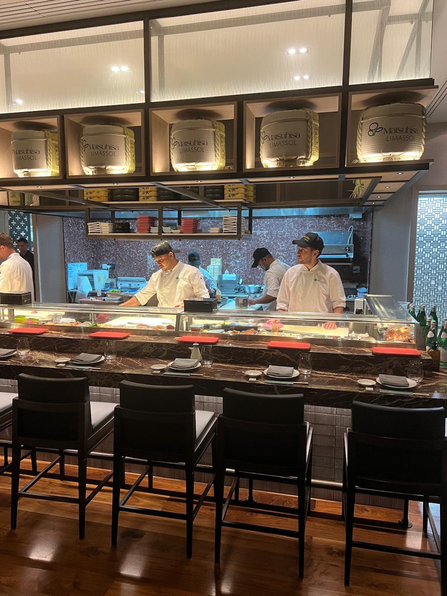 Innenbereich des Matsuhisa Limassol im Amara Hotel
