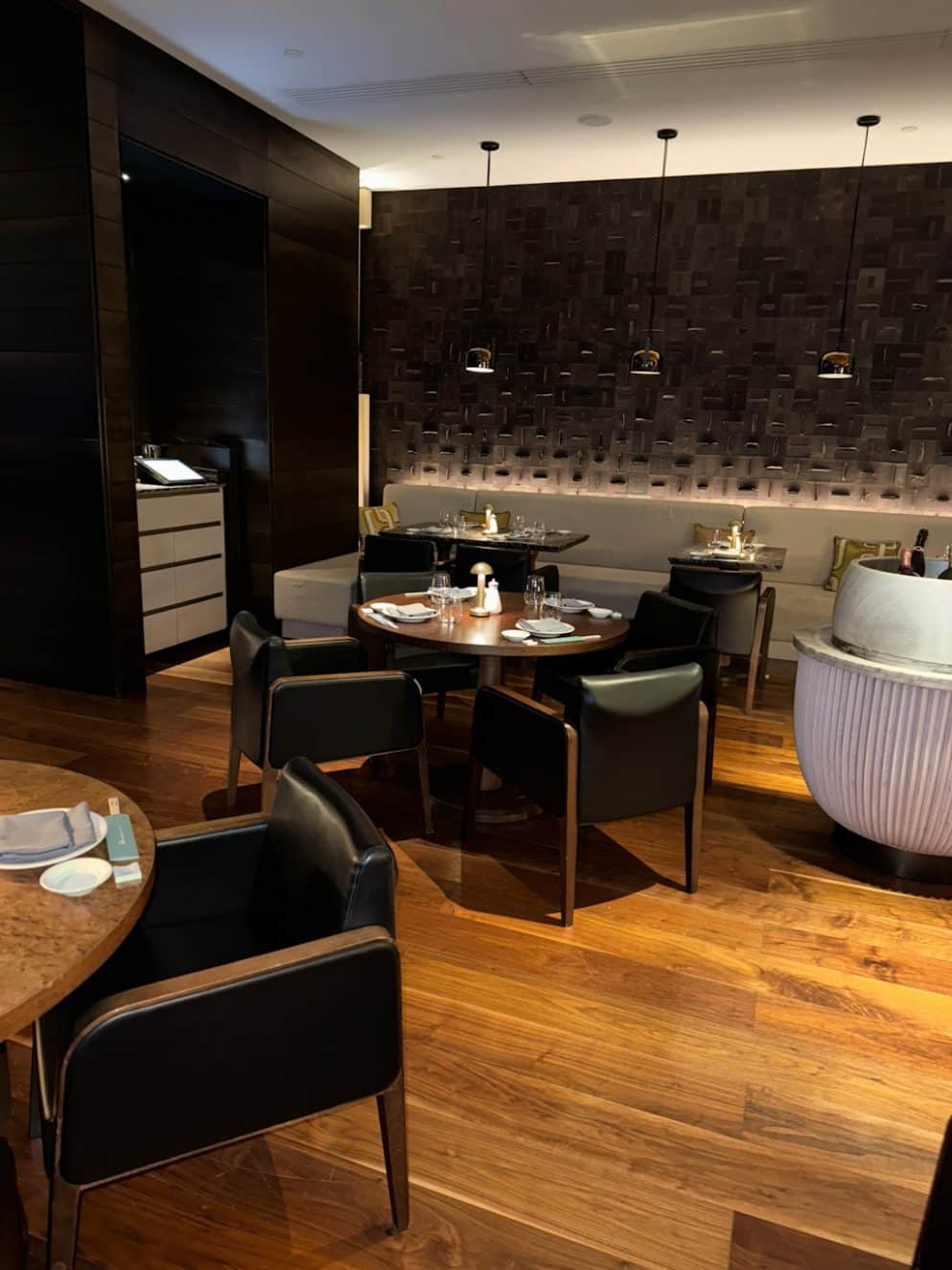 Innenbereich des Matsuhisa Limassol im Amara Hotel