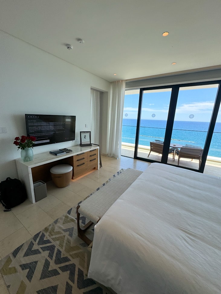 Amara Hotel Zypern – Schlafzimmer mit Meerblick