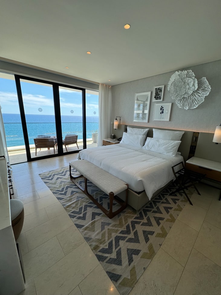 Amara Hotel Zypern – Schlafzimmer mit Meerblick