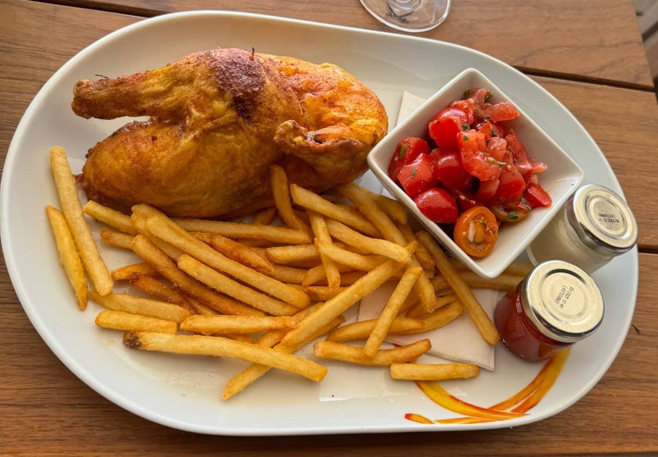 Hähnchen mit Pommes