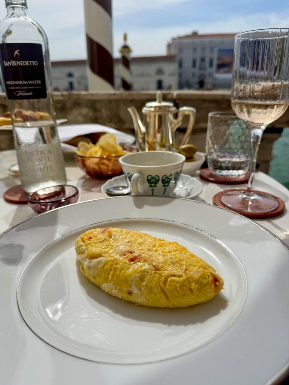 Omelette auf der Ginori Terrace im The St. Regis Venice